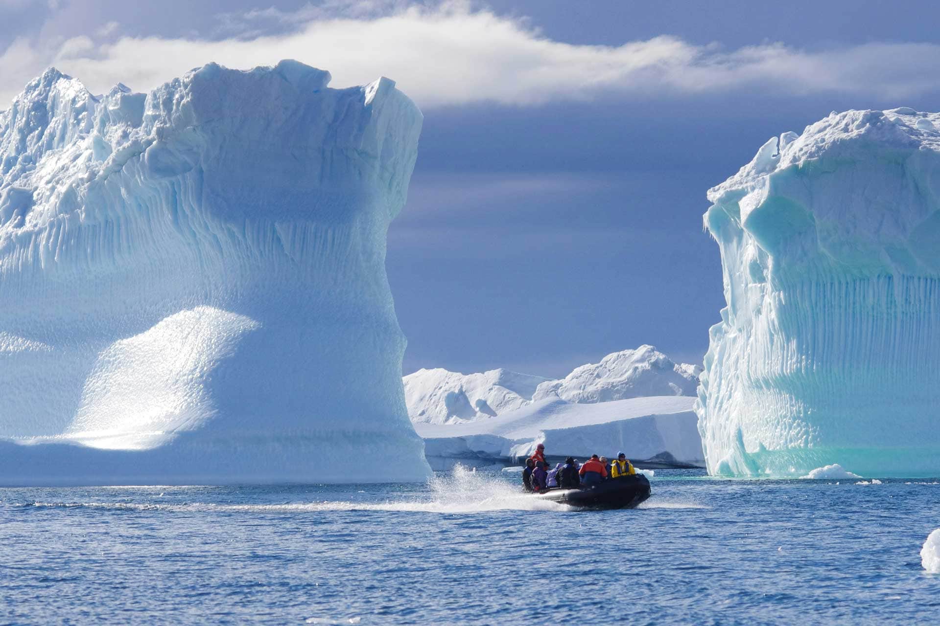 Top Adventure Activities In Antarctica (2025 Guide)