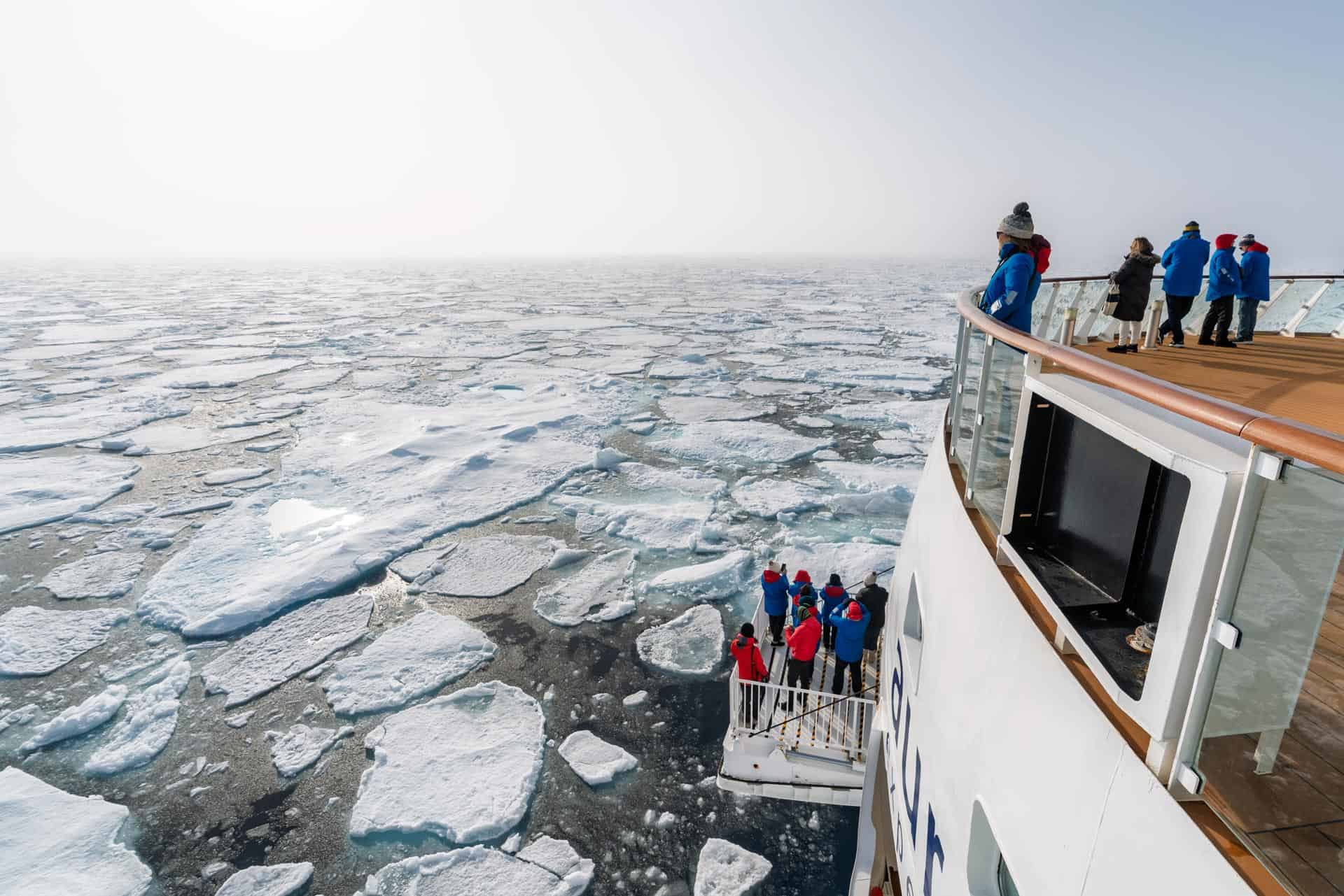 Aurora Expeditions Svalbard Cruise Review [2025 Guide]